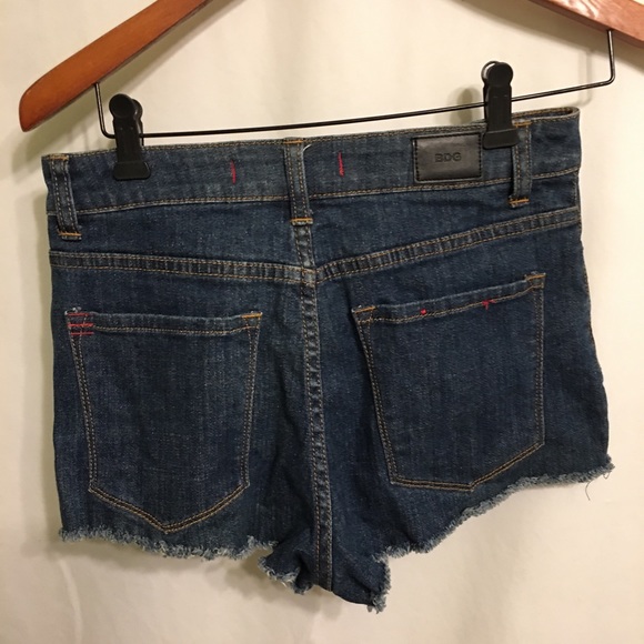 Shorts - Picture 5 of 5